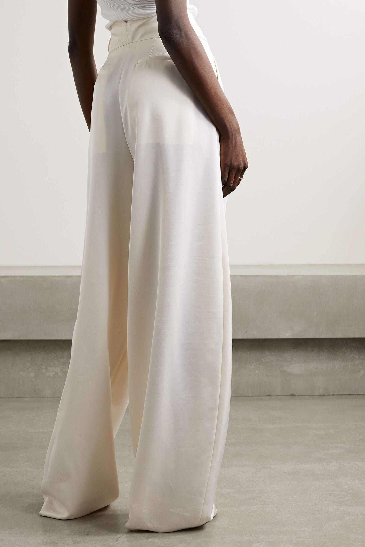 Ensemble pantalon épaules dénudées blanc