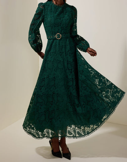 Robe mi-longue avec ceinture