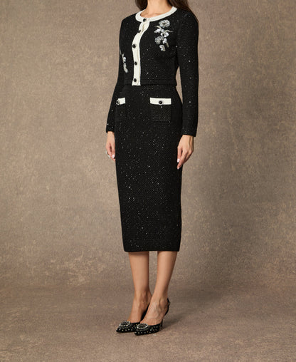 Ensemble de jupe avec broderie florale noire