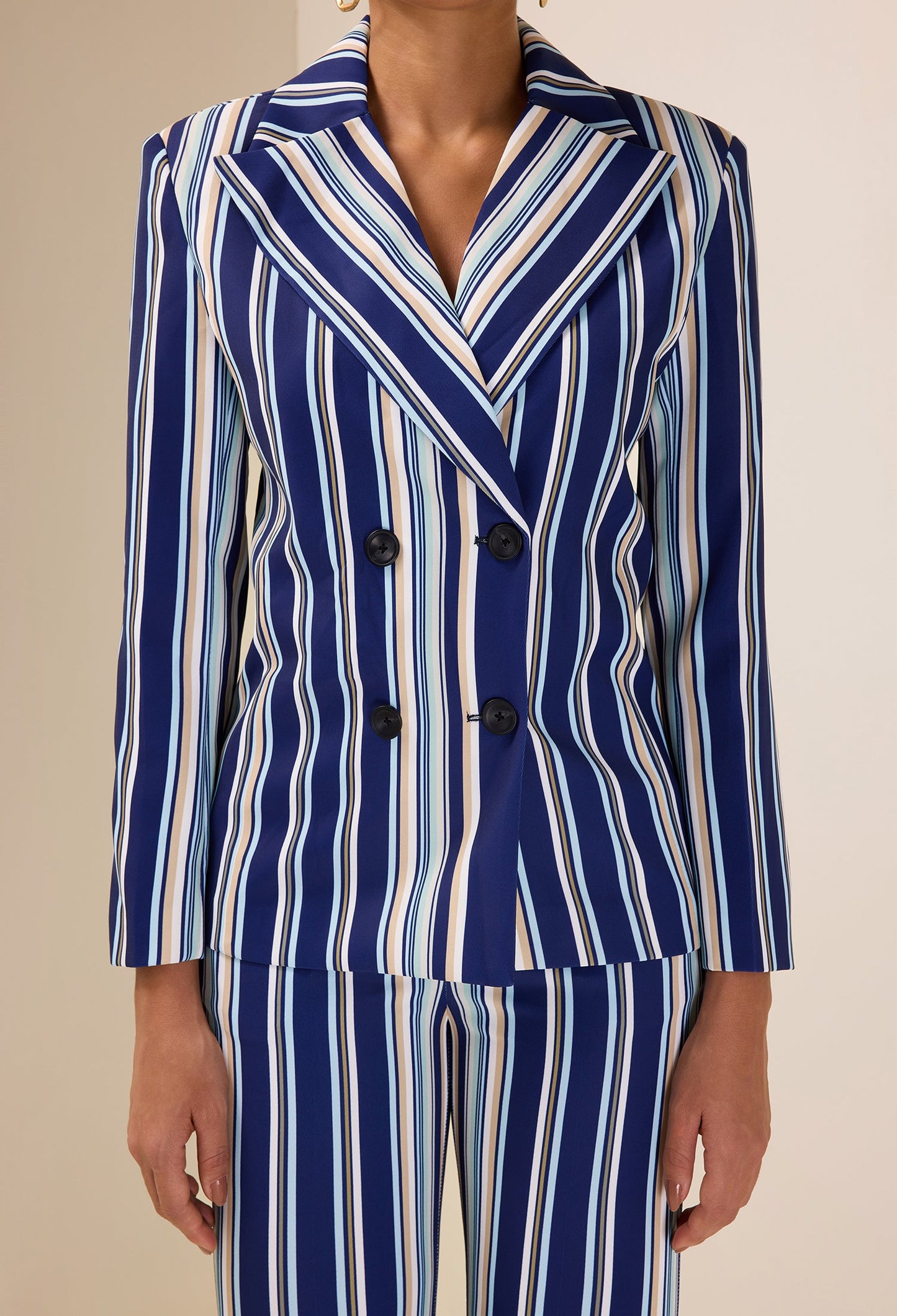 Ensemble blazer boutonné à rayures et pantalon