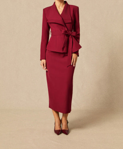 Ensemble blazer à taille nouée et jupe