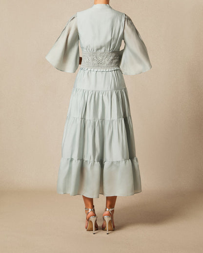 Robe longue à col en V