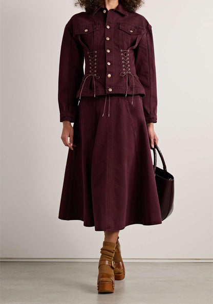 Ensemble manteau à lacets en jean et jupe