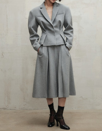 Ensemble blazer et jupe midi