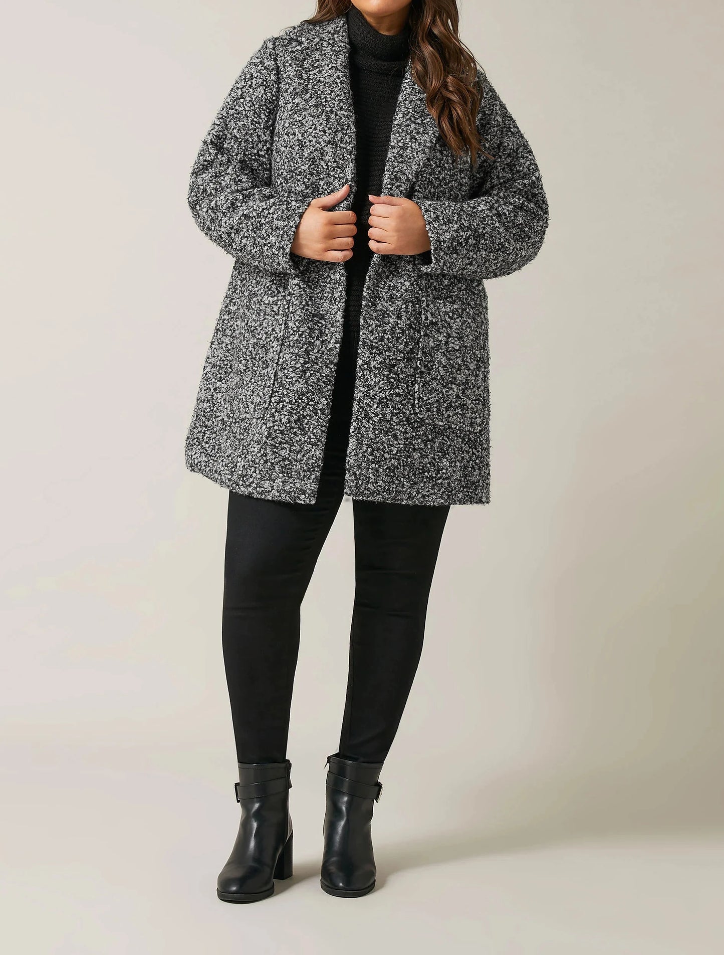 Manteau habillé gris bouclé