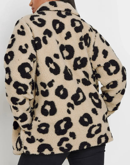 Veste polaire beige et noir léopard